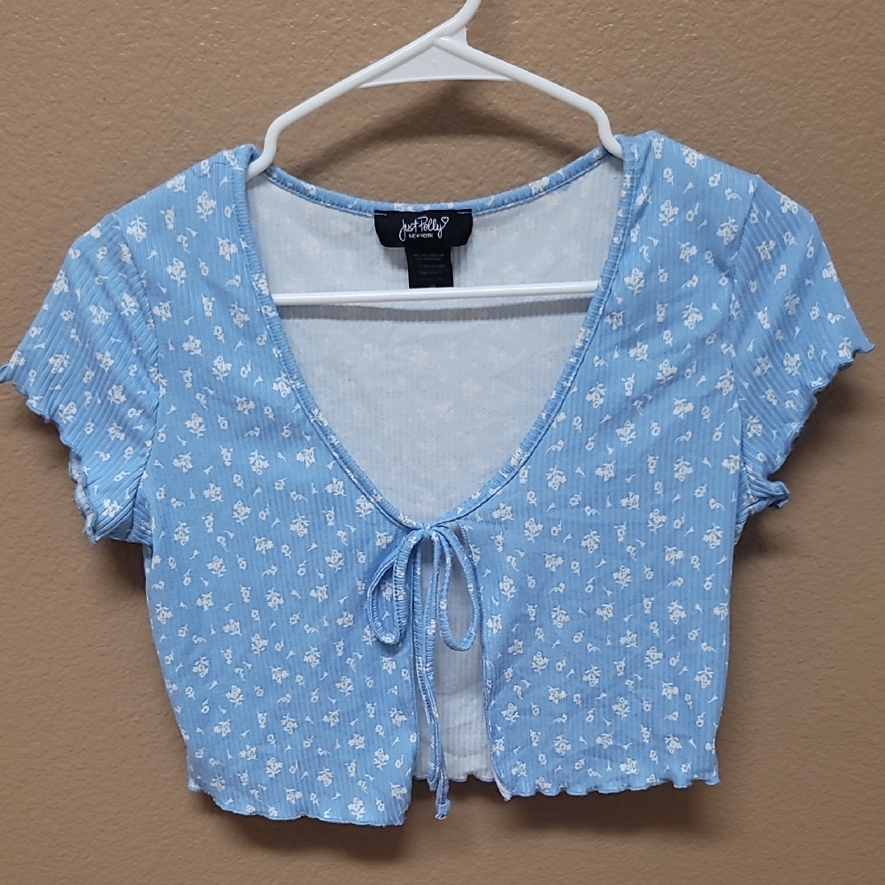 Light Blue Floral Tie-Front Blouse 💙